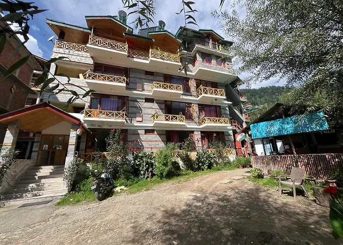 Yolo Social - The Social House & Cowork - Manali Hostel